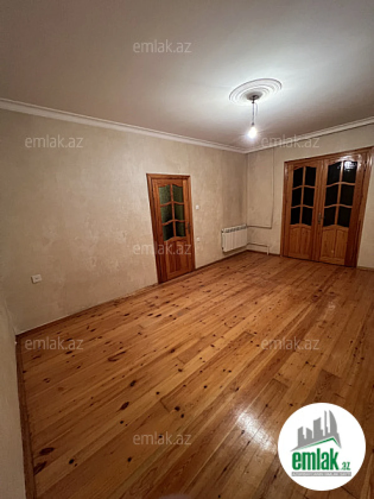 Satılır 2 otaqlı köhnə tikili 45 m²