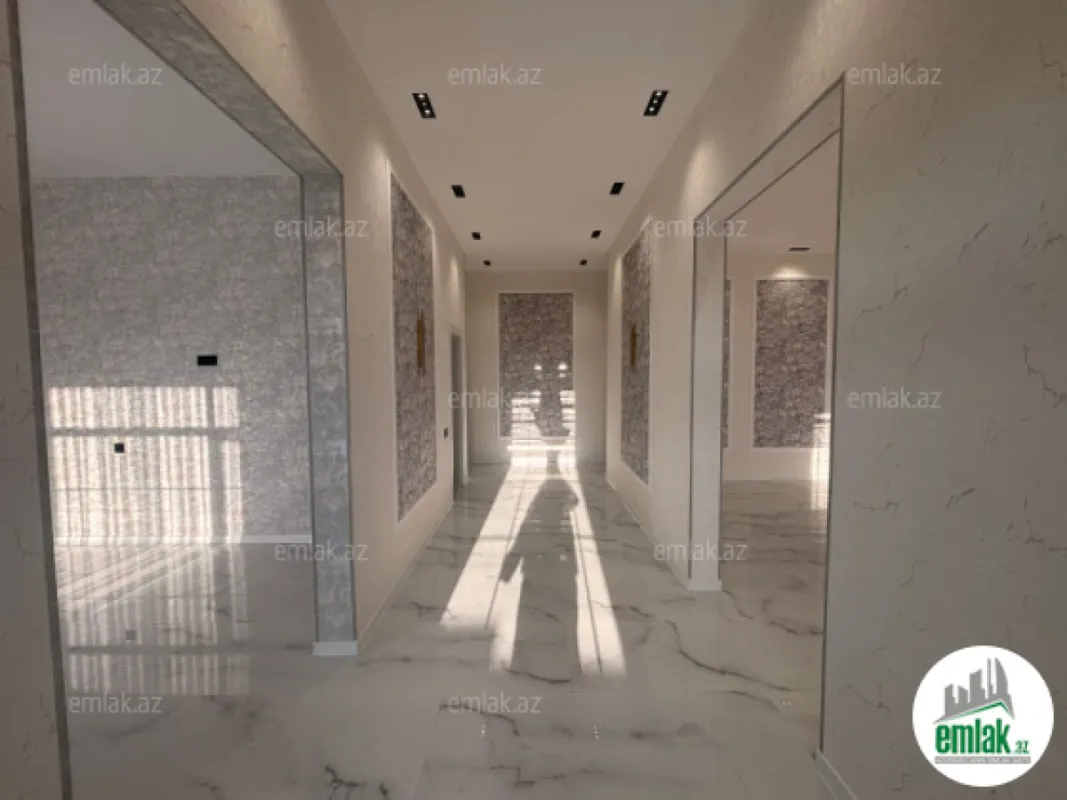 Satılır 4 otaqlı mənzil 160 m²