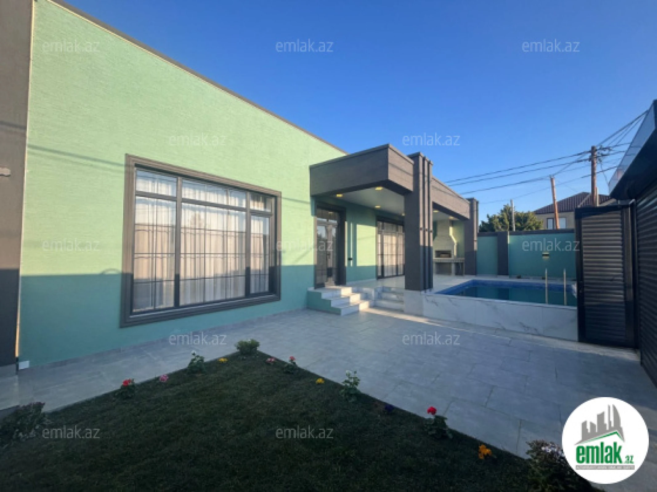 Satılır 4 otaqlı mənzil 160 m²