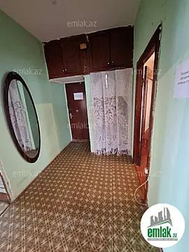 Satılır 3 otaqlı köhnə tikili 80 m²