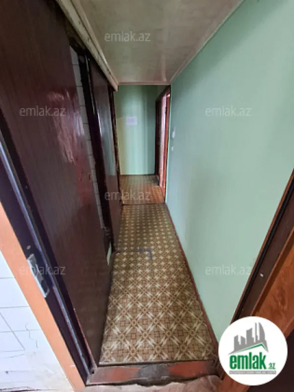 Satılır 3 otaqlı köhnə tikili 80 m²