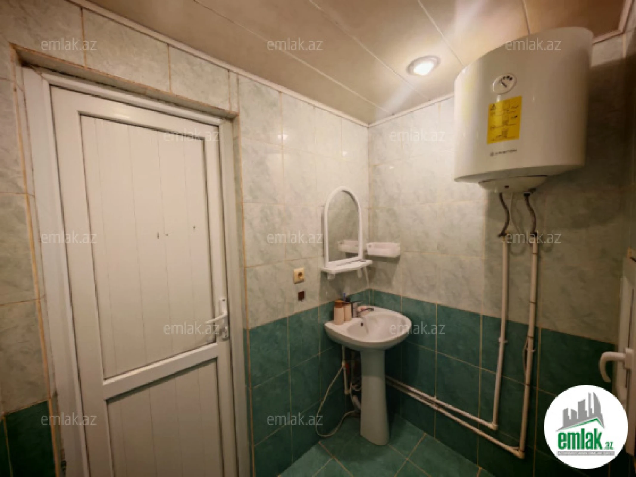 Satılır 1 otaqlı yeni tikili 42 m²