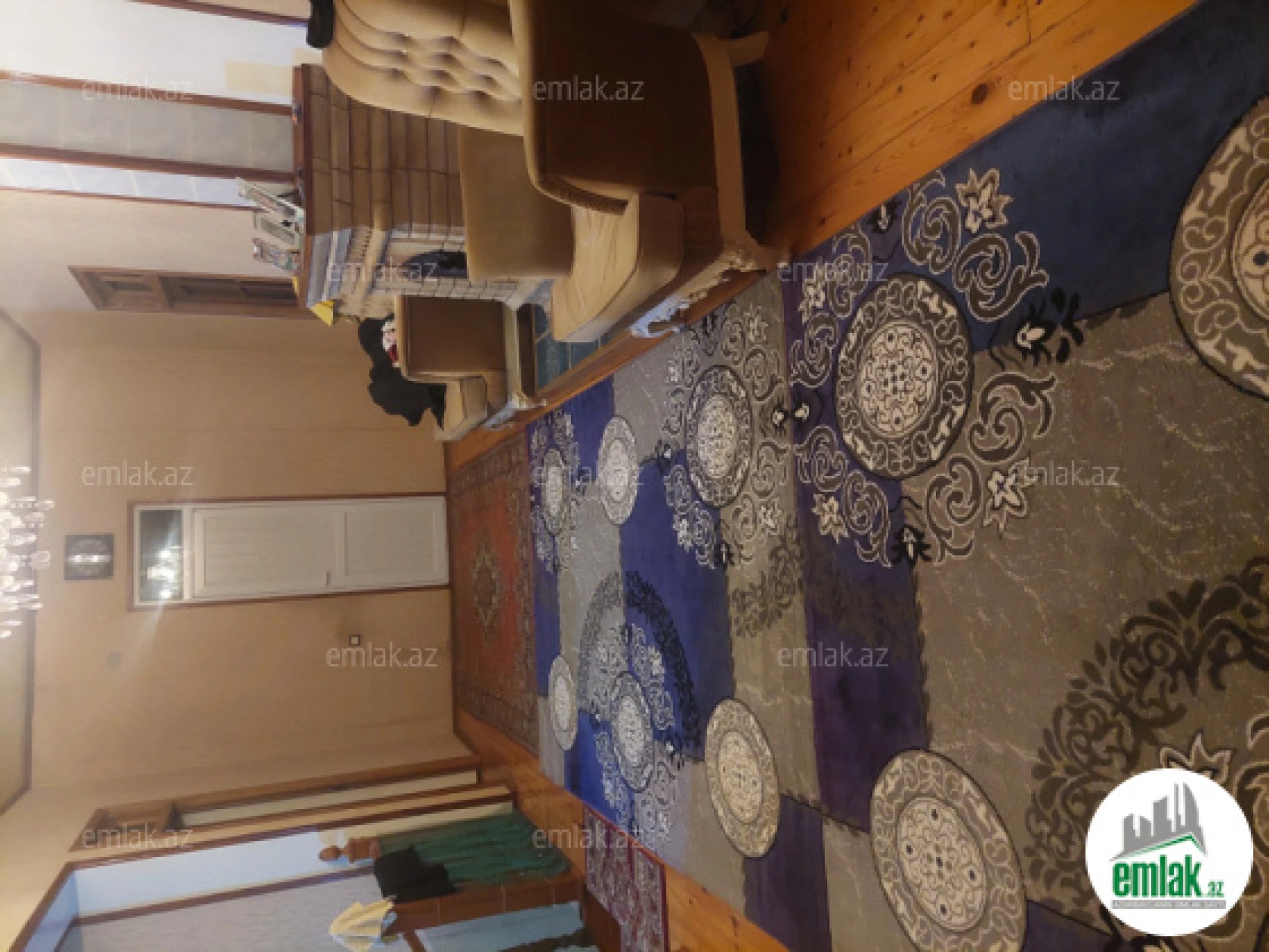 Satılır 7 otaqlı həyət evi 340 m²