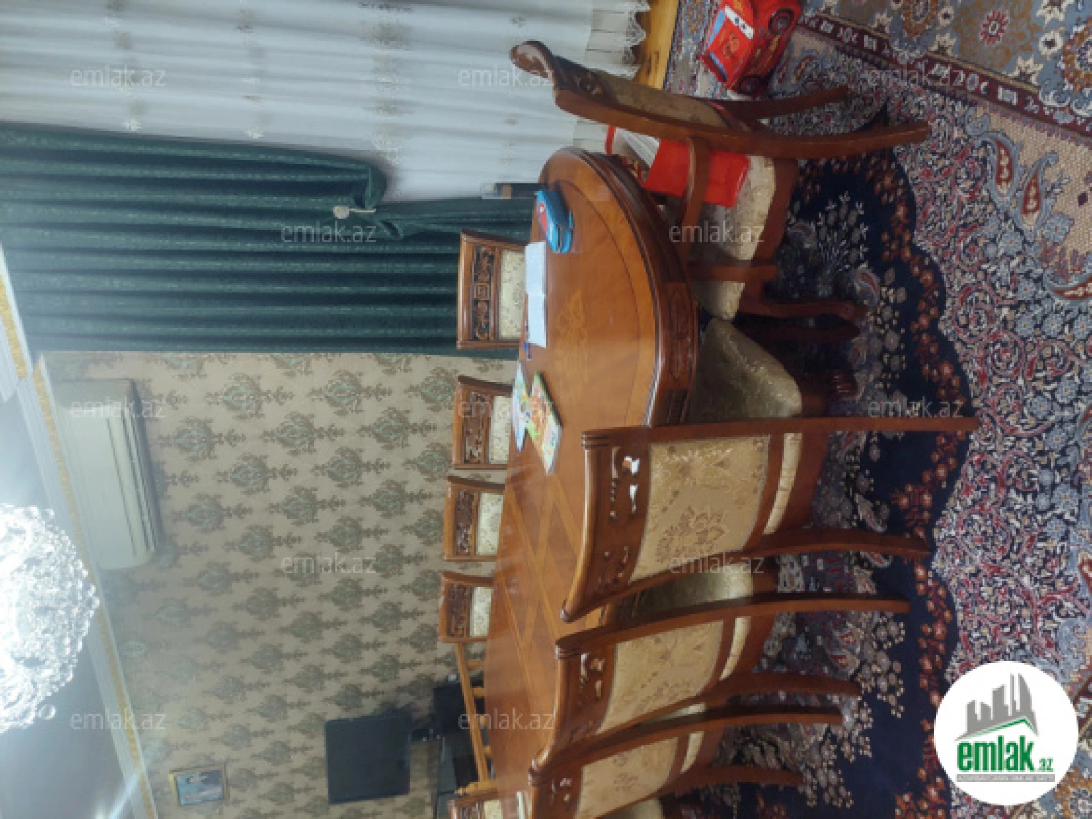 Satılır 7 otaqlı həyət evi 340 m²