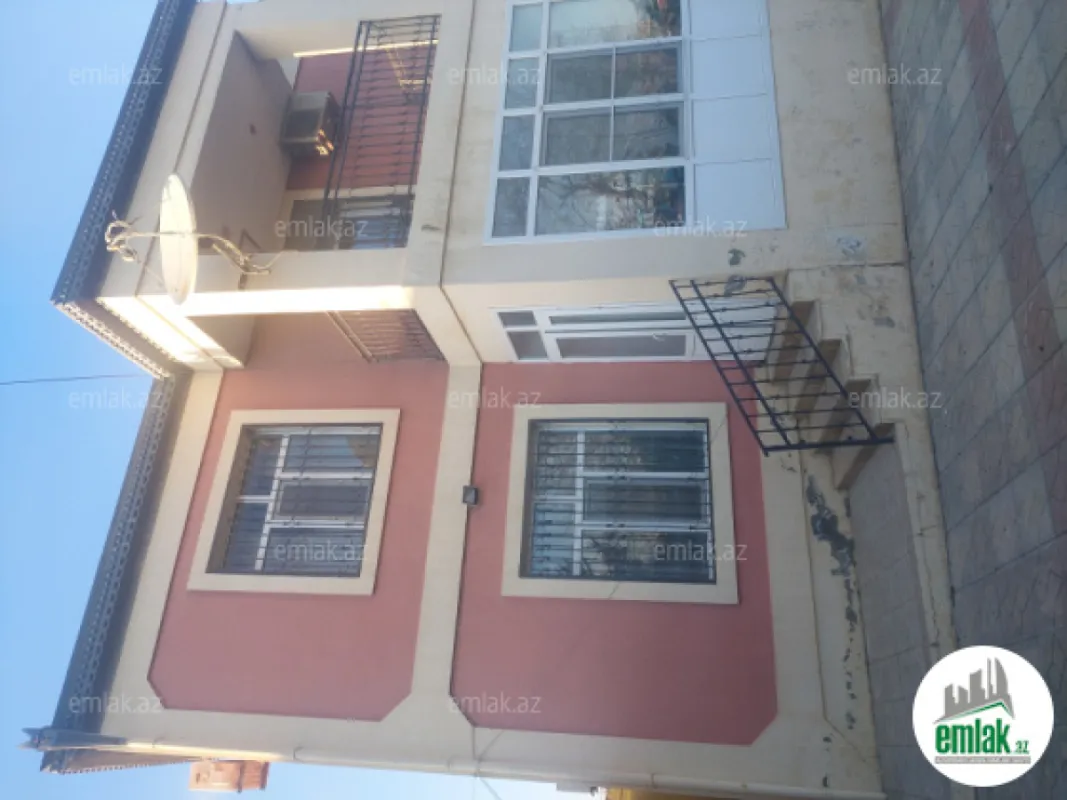 Satılır 7 otaqlı həyət evi 340 m²