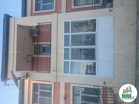 Satılır 7 otaqlı həyət evi 340 m²