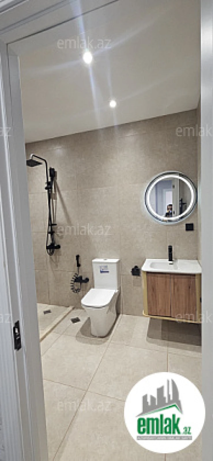 Satılır 2 otaqlı yeni tikili 82 m²