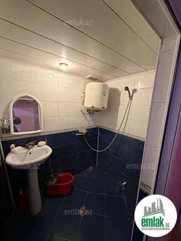 Satılır 3 otaqlı köhnə tikili 55 m²