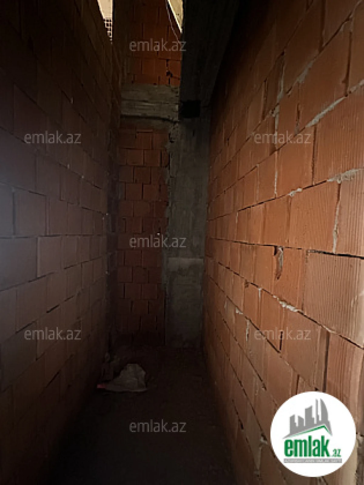 Satılır 2 otaqlı yeni tikili 83 m²