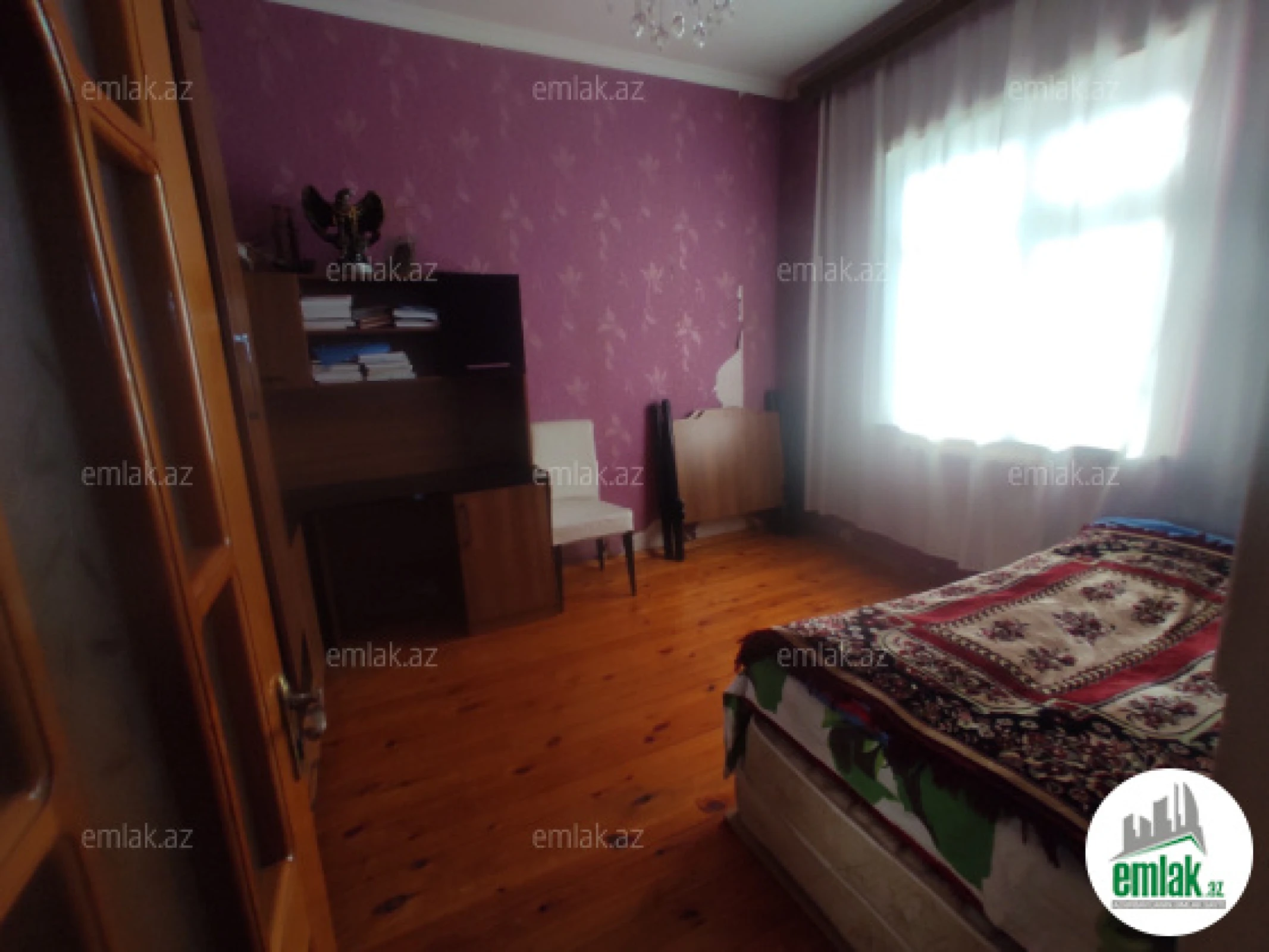 Satılır 8 otaqlı həyət evi 150 m²