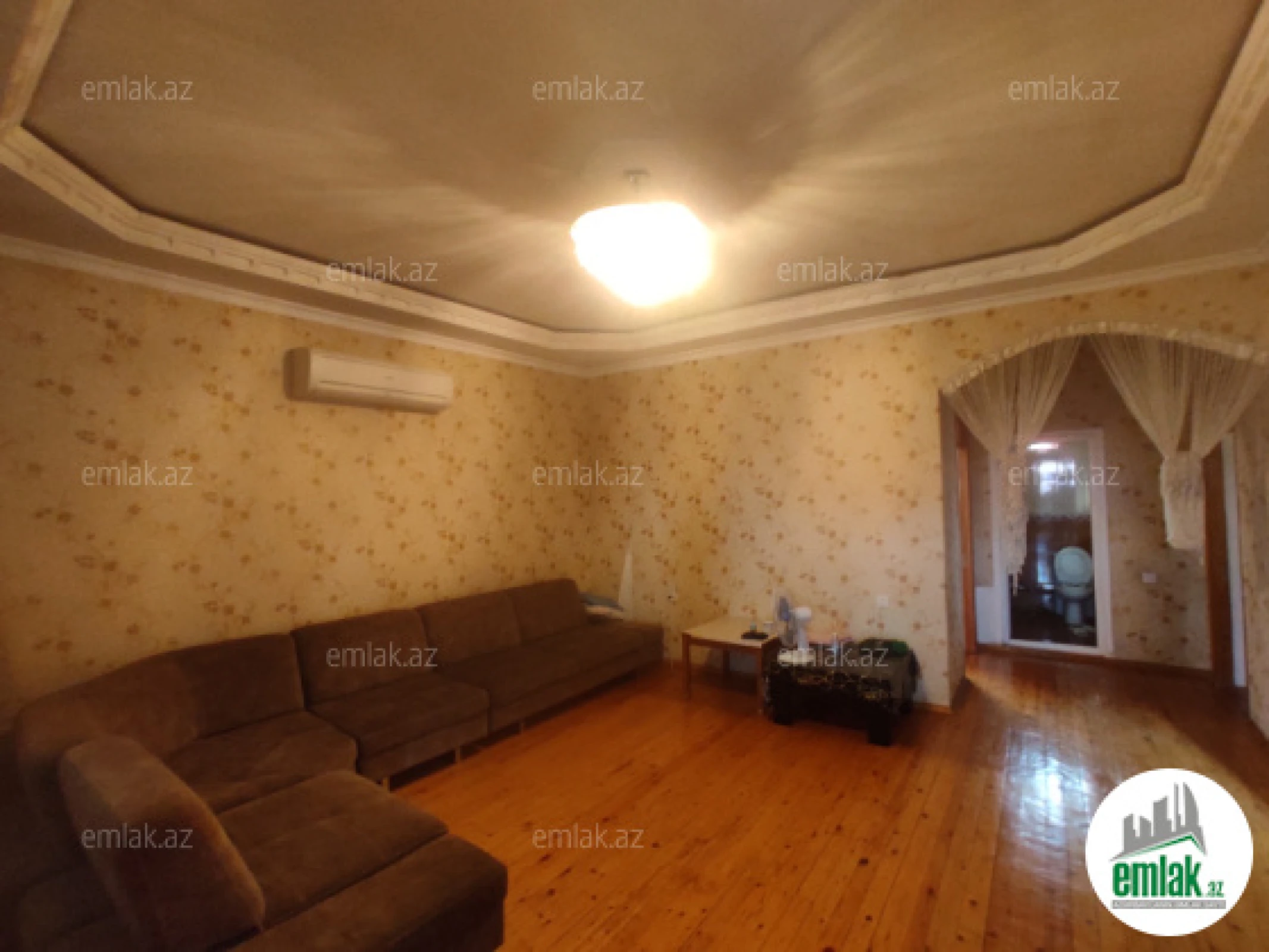 Satılır 8 otaqlı həyət evi 150 m²