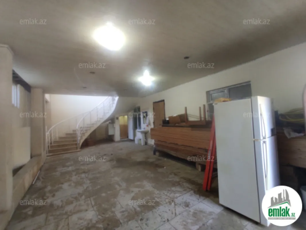 Satılır 8 otaqlı həyət evi 150 m²