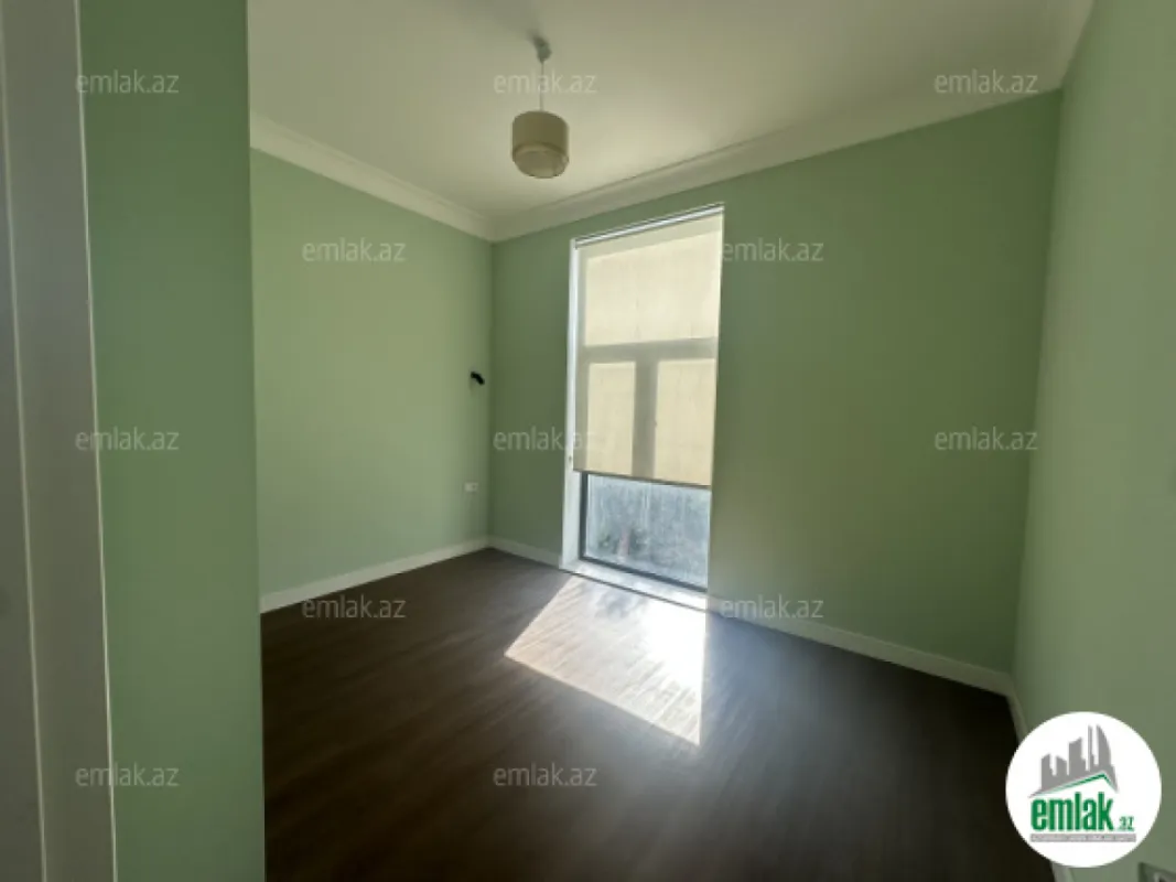 Satılır 6 otaqlı həyət evi 375.6 m²