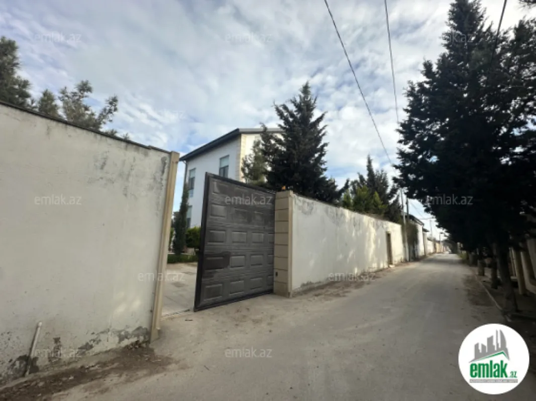 Satılır 6 otaqlı həyət evi 375.6 m²