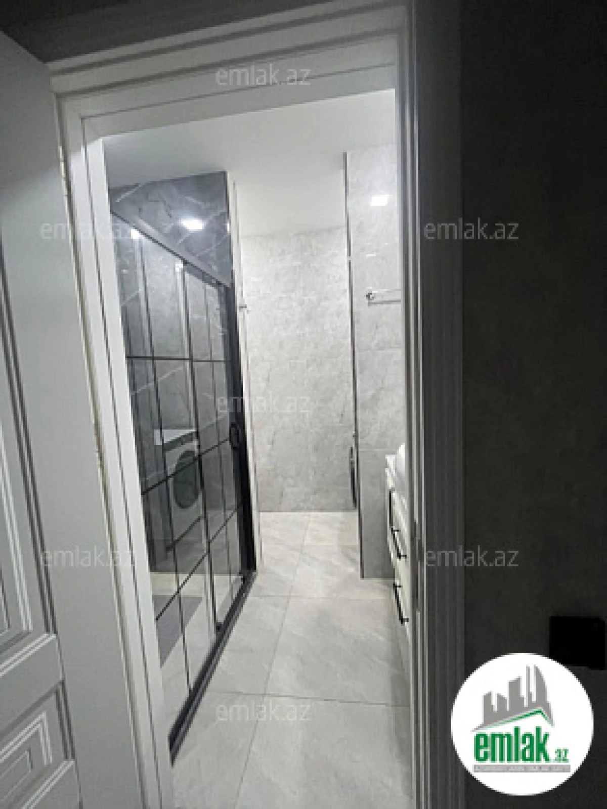 Satılır 3 otaqlı yeni tikili 70 m²