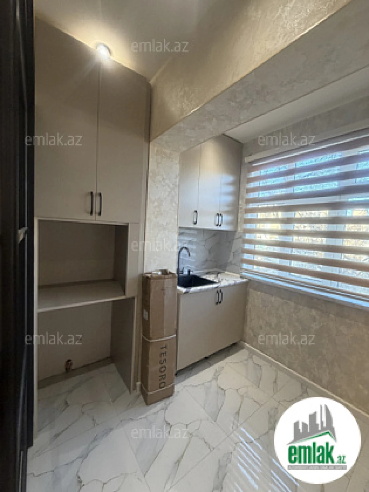 Satılır 2 otaqlı köhnə tikili 45 m²