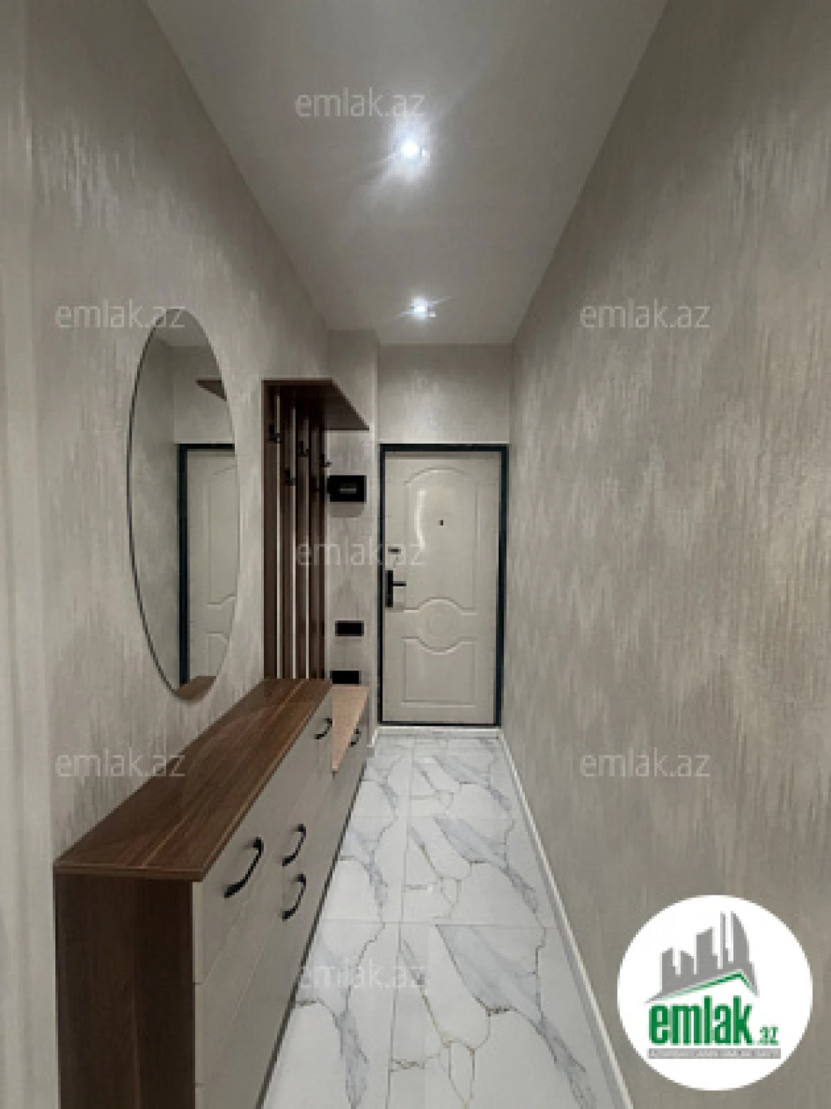 Satılır 2 otaqlı köhnə tikili 45 m²