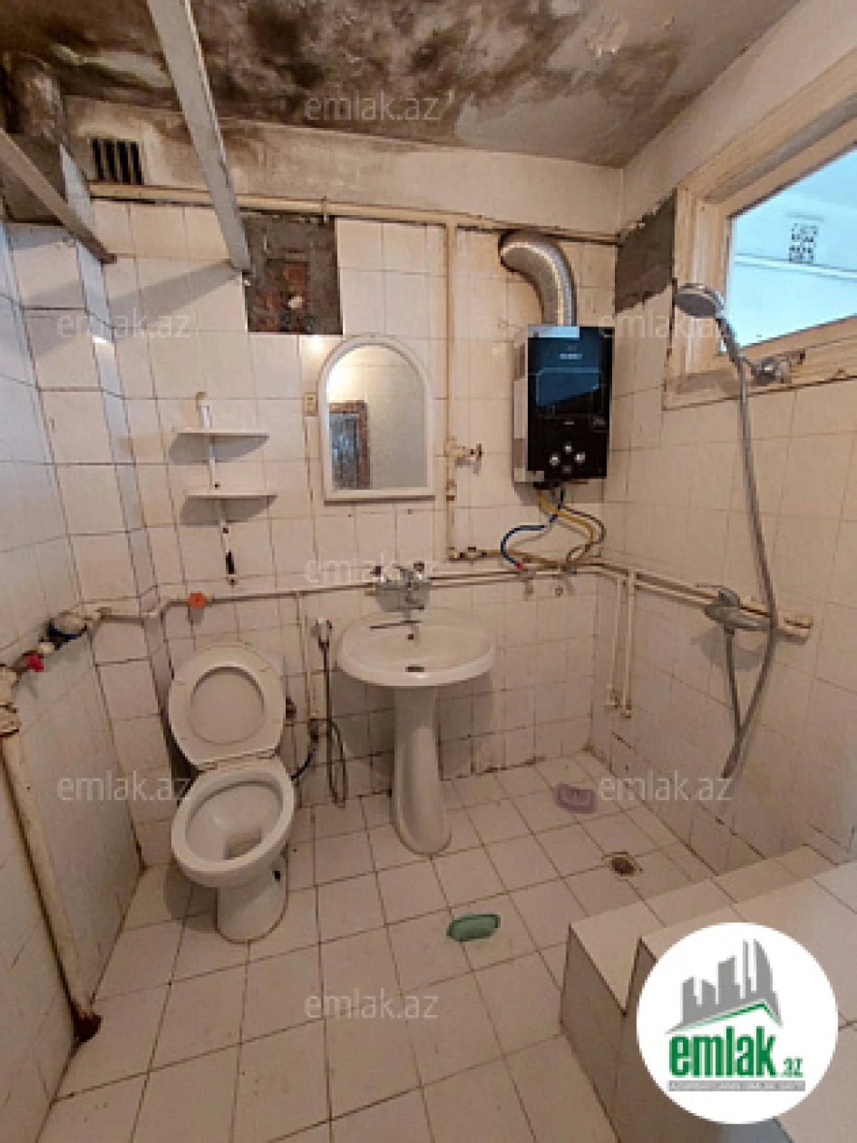 Satılır 2 otaqlı köhnə tikili 60 m²