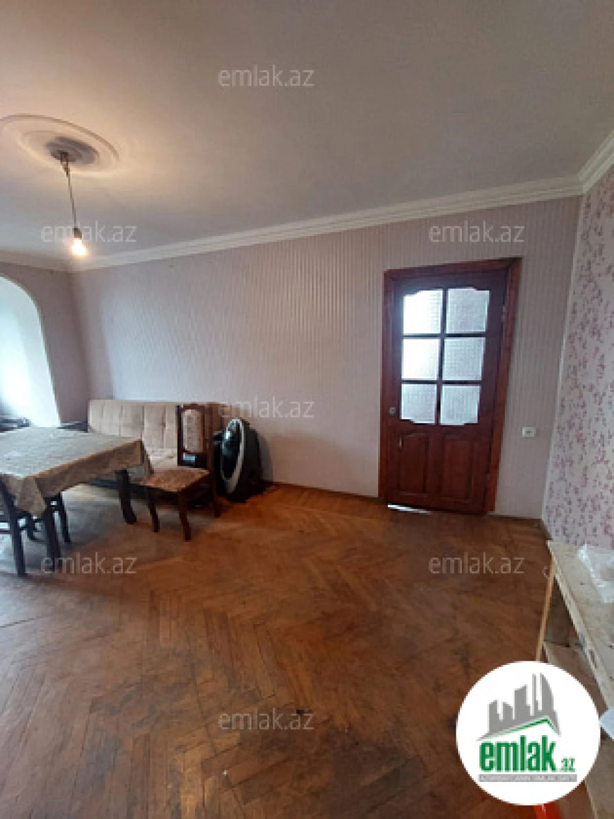 Satılır 2 otaqlı köhnə tikili 60 m²