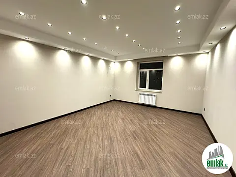 Satılır 3 otaqlı yeni tikili 140 m²
