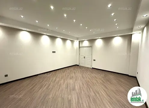Satılır 3 otaqlı yeni tikili 140 m²