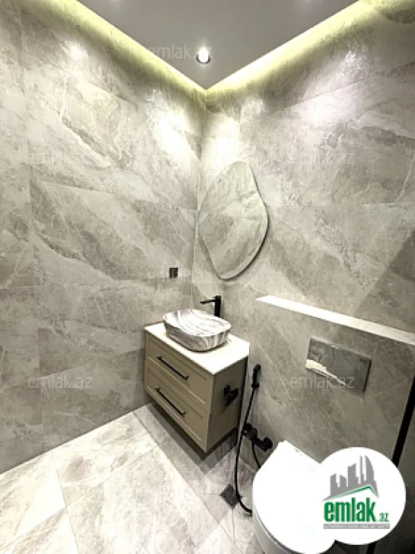 Satılır 3 otaqlı yeni tikili 140 m²