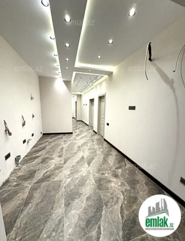 Satılır 3 otaqlı yeni tikili 140 m²