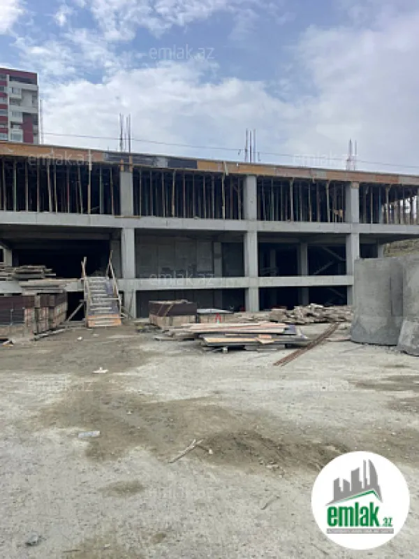 Satılır 4 otaqlı yeni tikili 194.9 m²