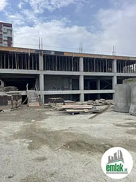 Satılır 4 otaqlı yeni tikili 194.9 m²