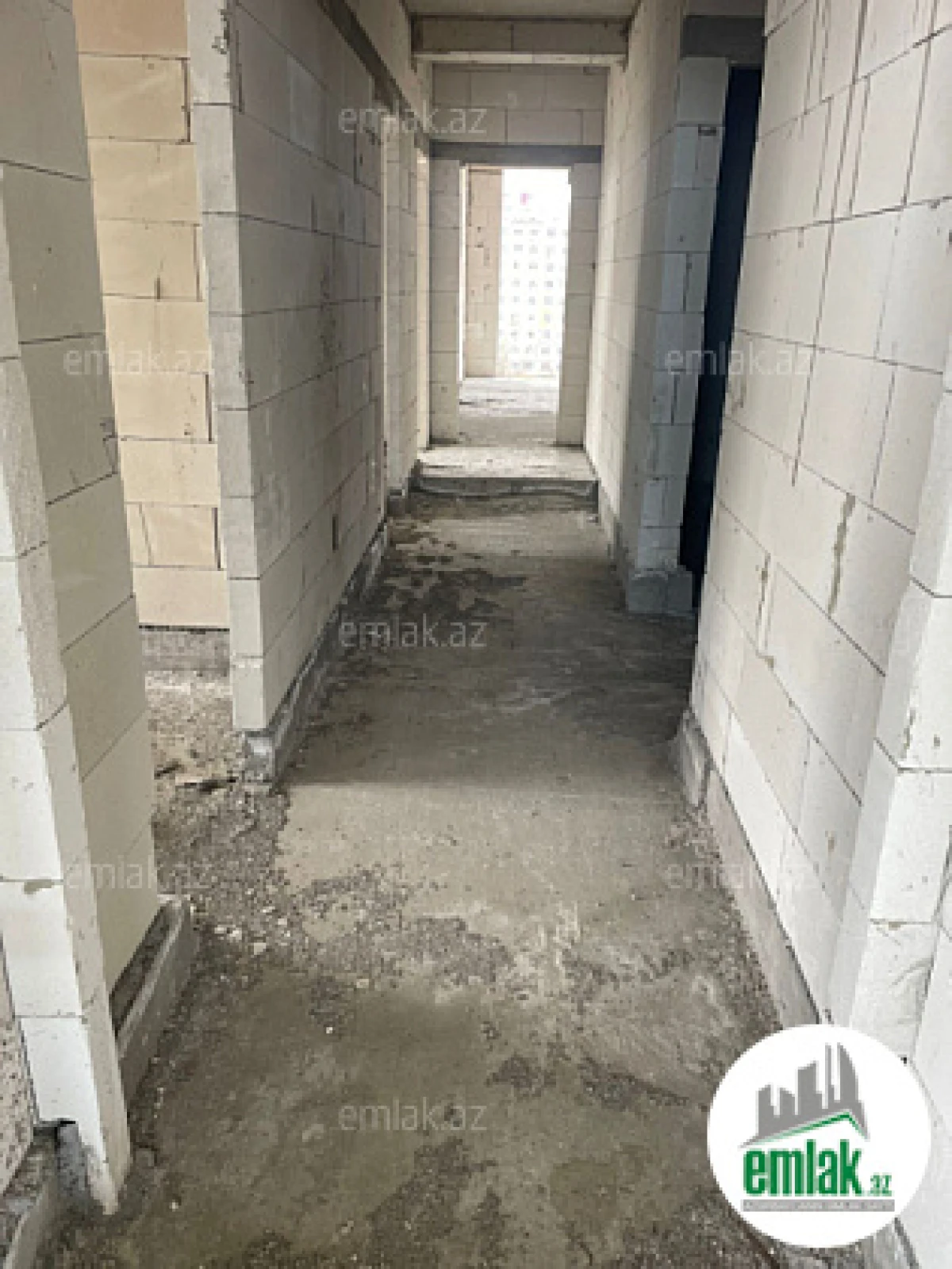 Satılır 4 otaqlı yeni tikili 194.9 m²