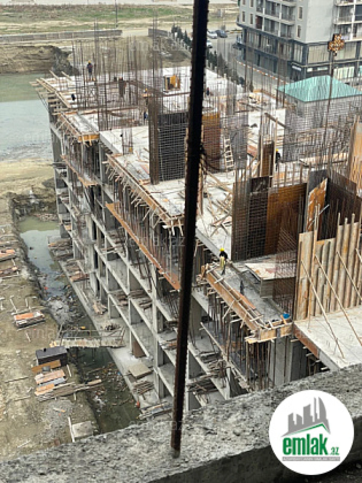 Satılır 4 otaqlı yeni tikili 194.9 m²