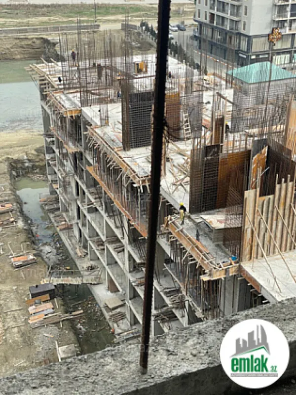 Satılır 4 otaqlı yeni tikili 194.9 m²