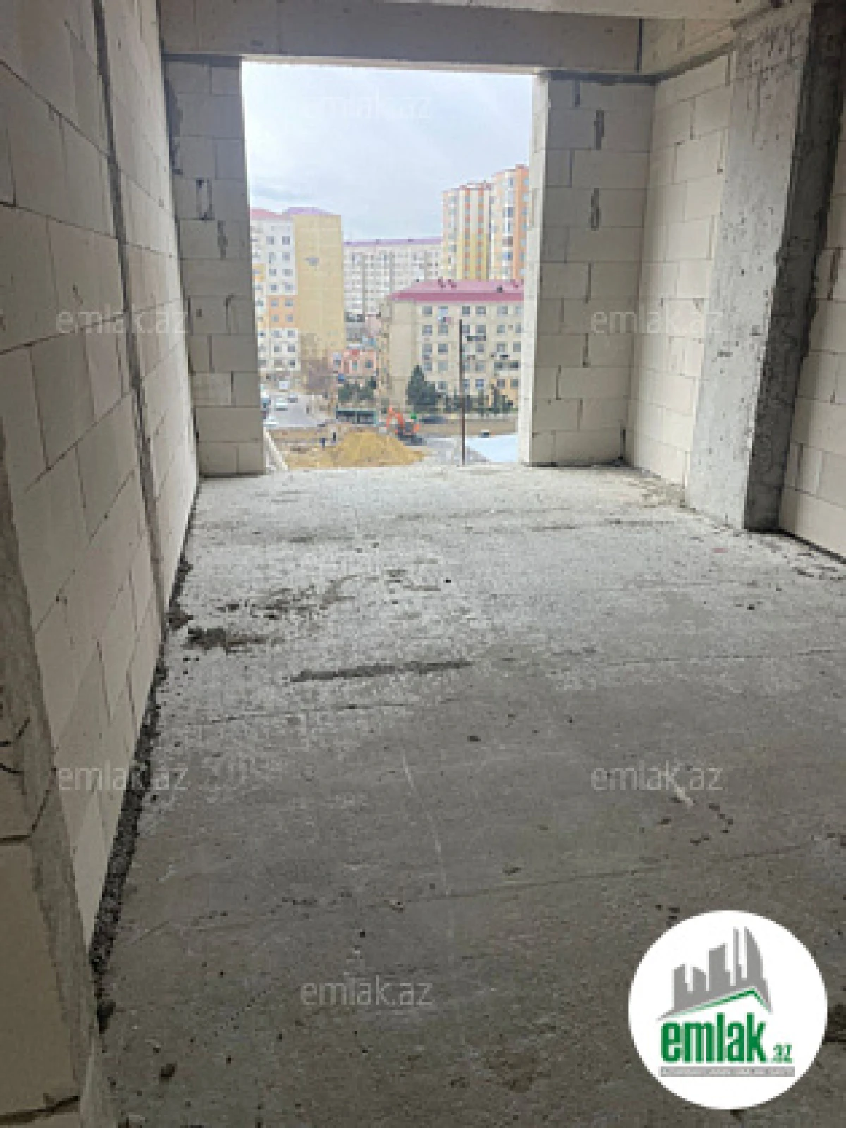 Satılır 4 otaqlı yeni tikili 194.9 m²