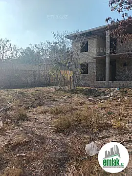 Satılır 6 otaqlı həyət evi 200 m²