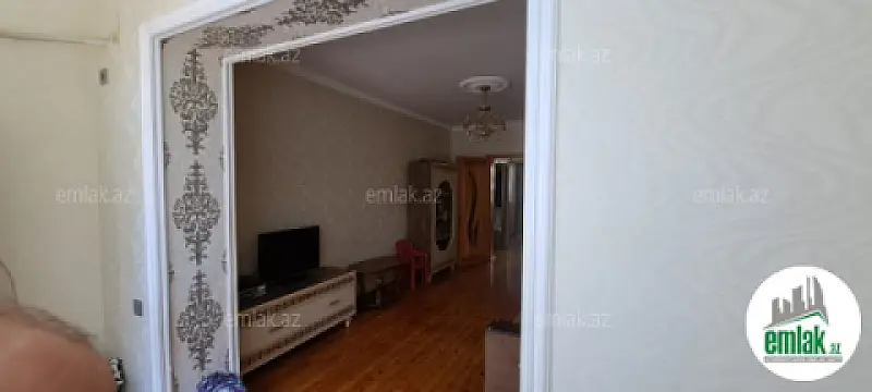 Satılır 2 otaqlı köhnə tikili 60 m²