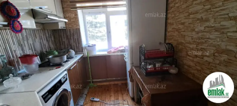 Satılır 2 otaqlı köhnə tikili 60 m²