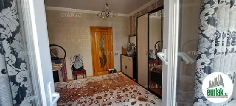 Satılır 2 otaqlı köhnə tikili 60 m²