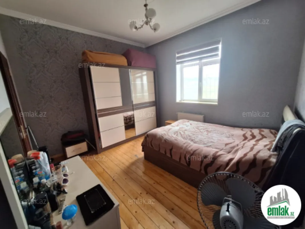 Satılır 5 otaqlı həyət evi 120 m²