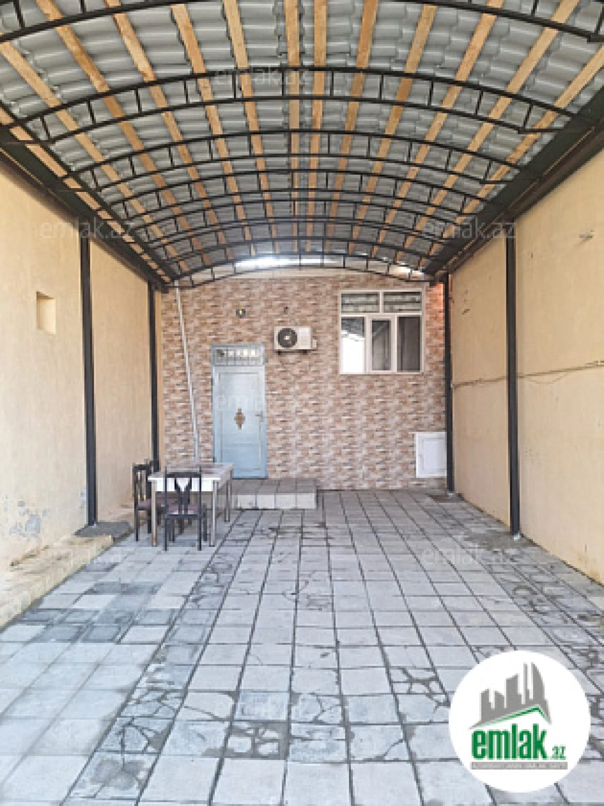 Satılır 5 otaqlı həyət evi 120 m²