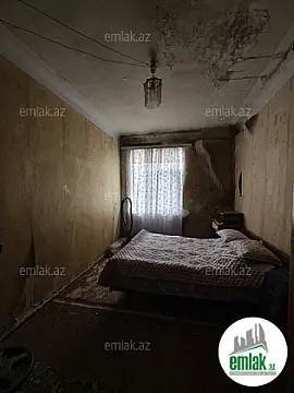 Satılır 4 otaqlı köhnə tikili 80 m²
