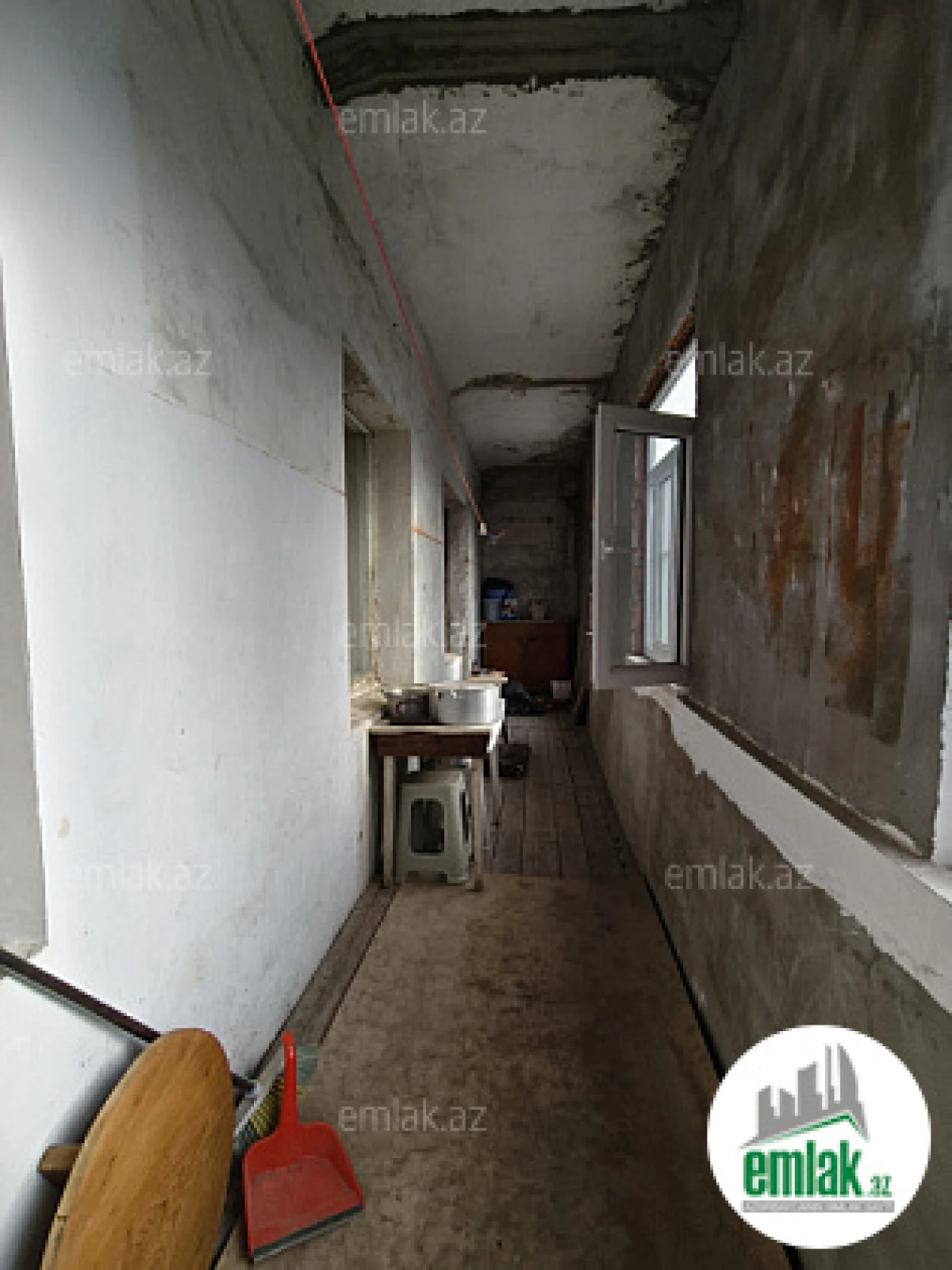 Satılır 4 otaqlı köhnə tikili 80 m²