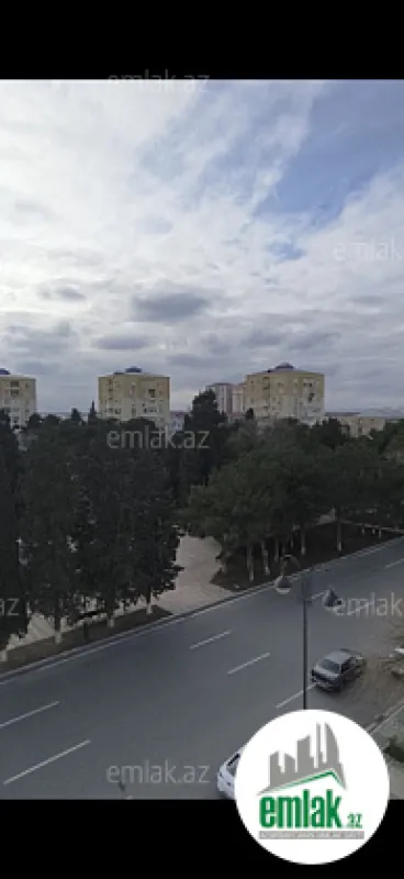 Satılır 4 otaqlı köhnə tikili 80 m²