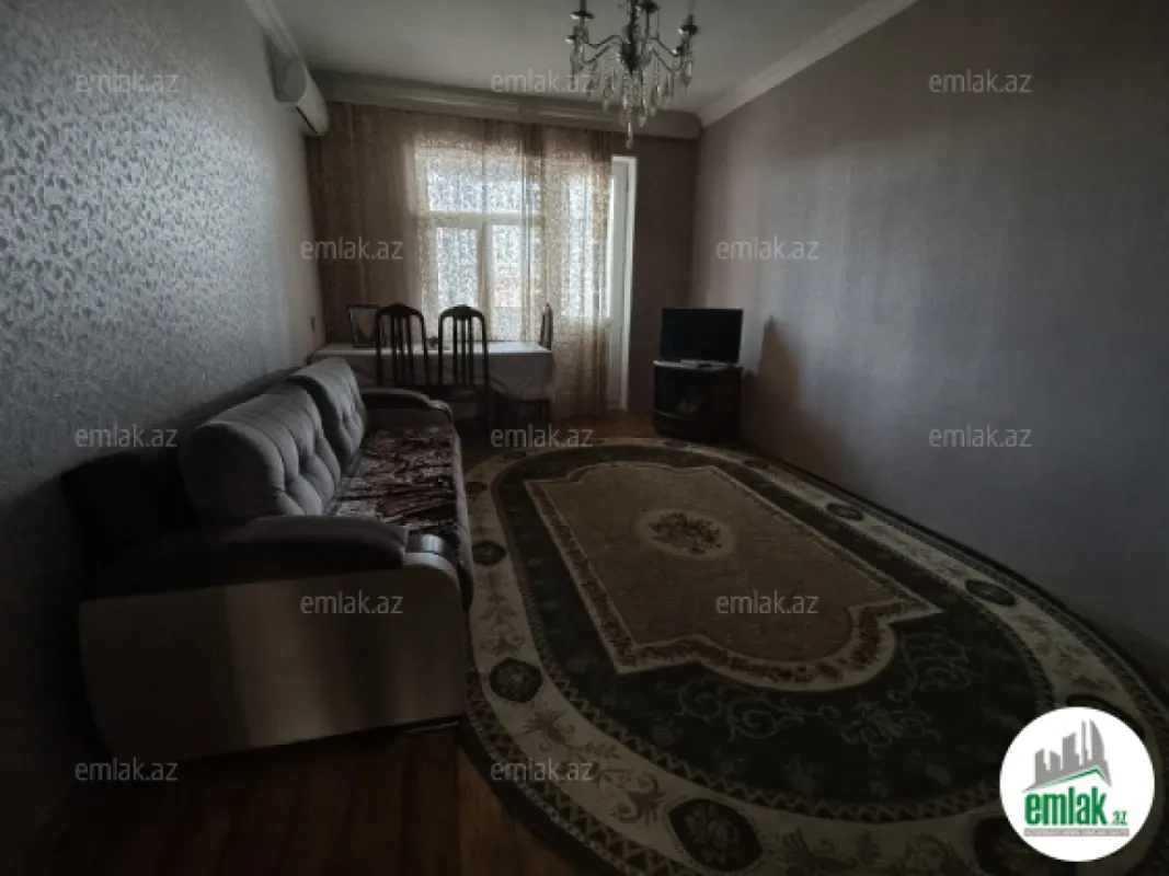 Satılır 4 otaqlı köhnə tikili 80 m²