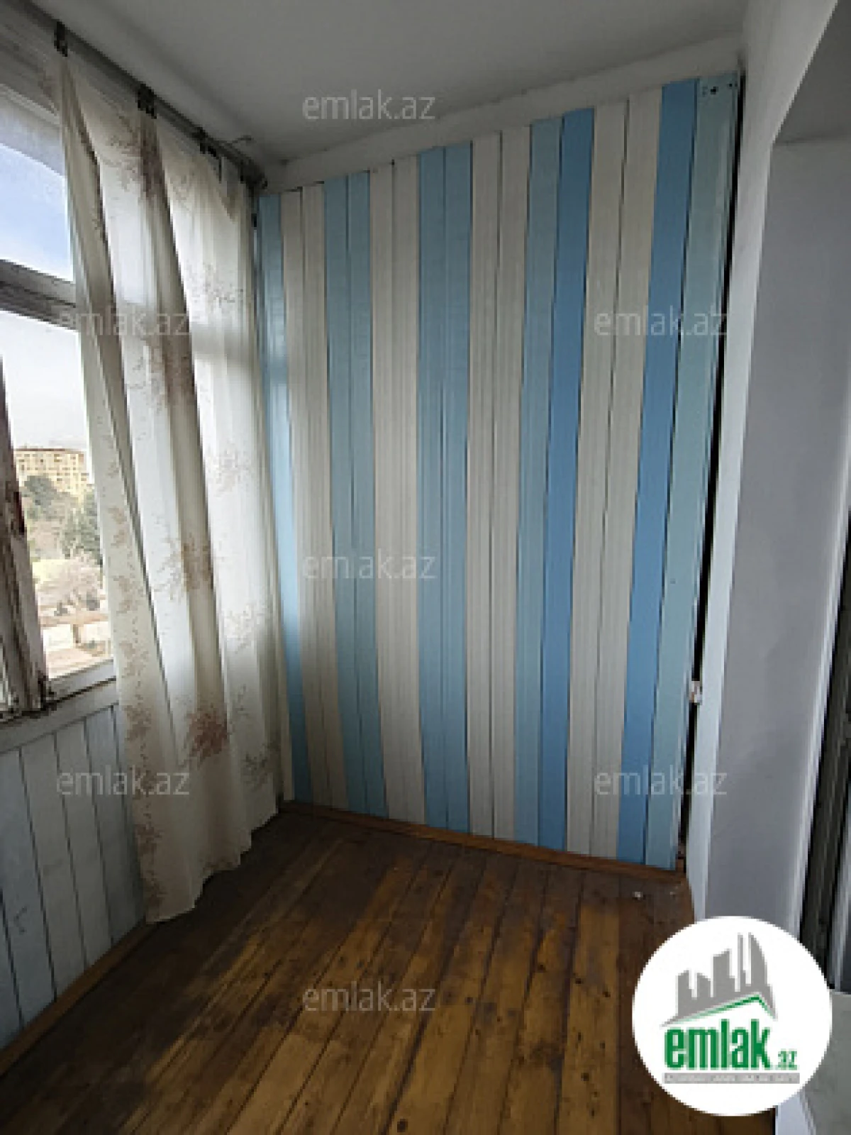 Satılır 4 otaqlı köhnə tikili 80 m²