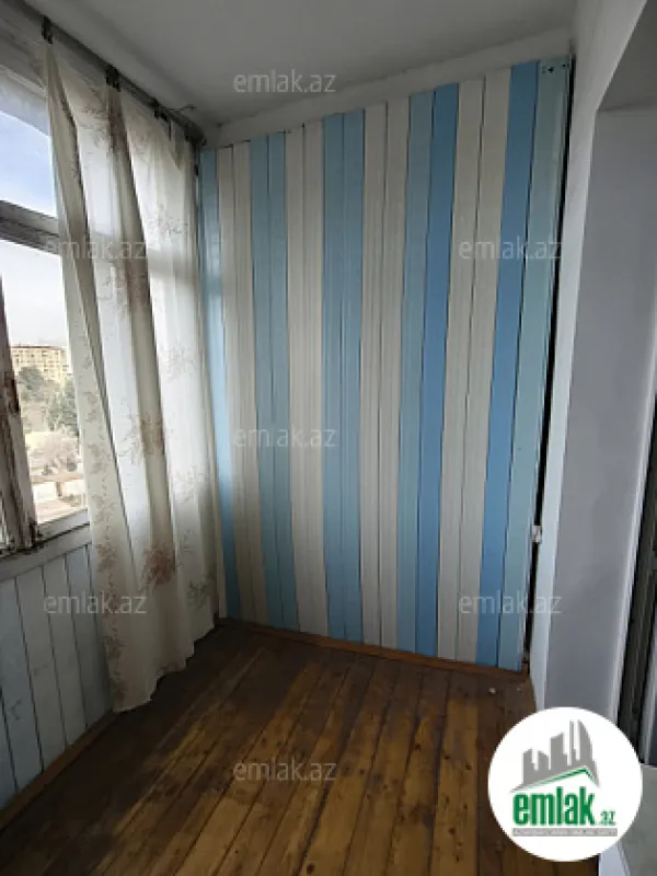 Satılır 4 otaqlı köhnə tikili 80 m²