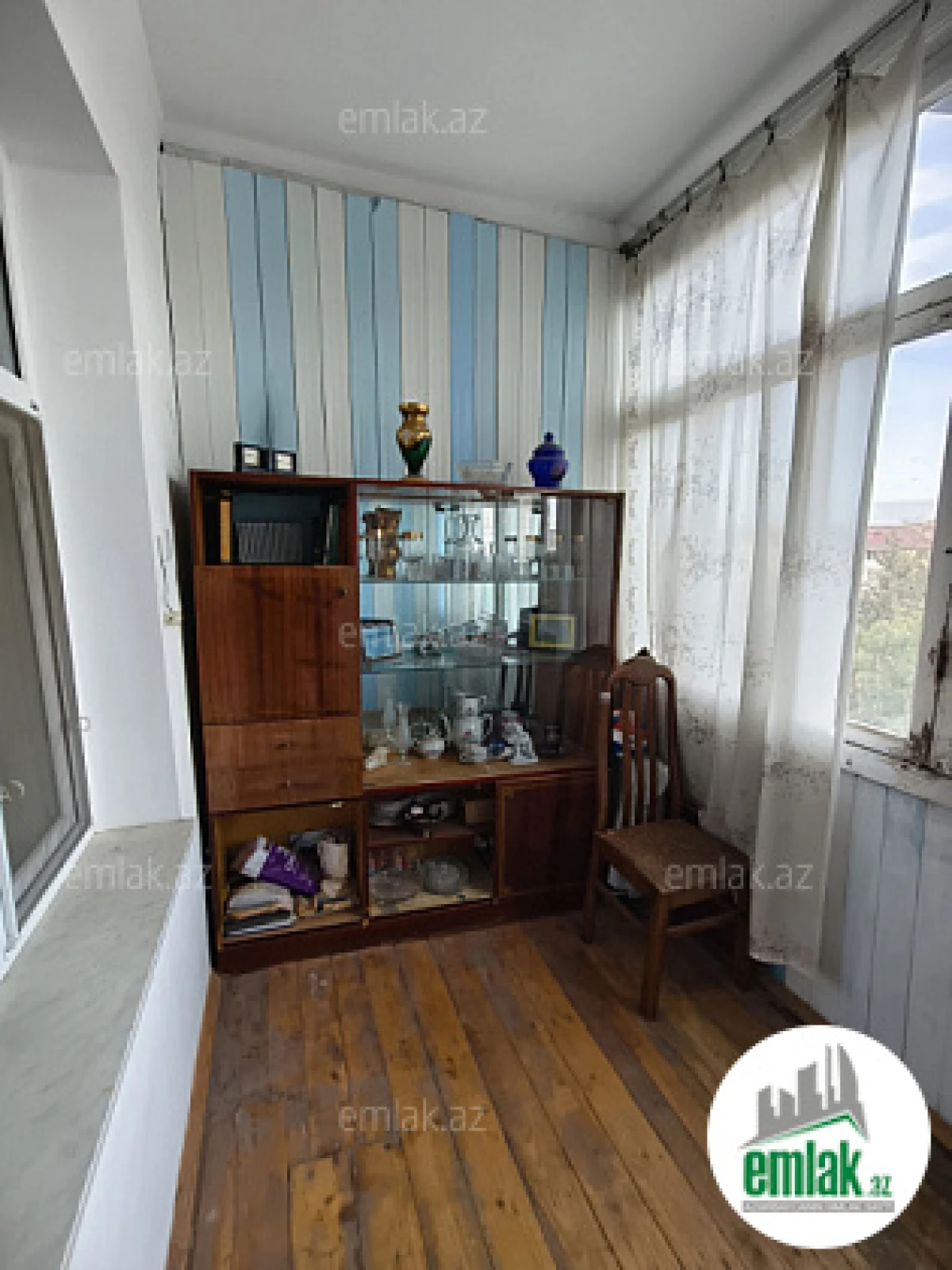 Satılır 4 otaqlı köhnə tikili 80 m²