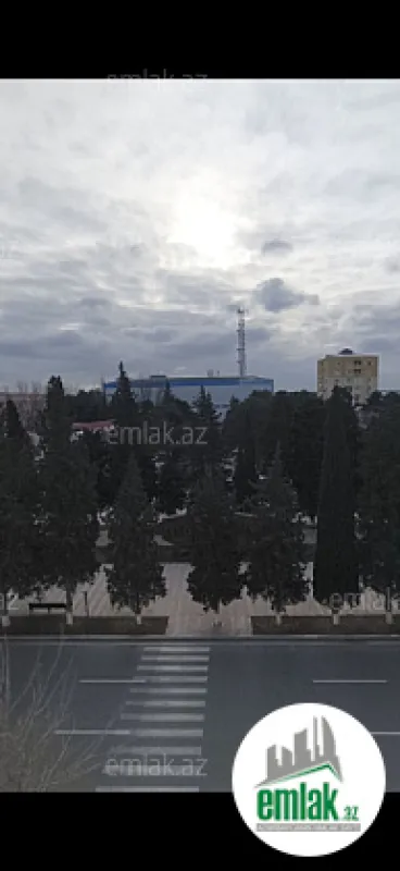 Satılır 4 otaqlı köhnə tikili 80 m²