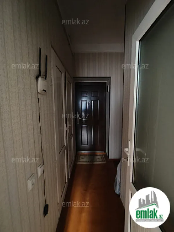 Satılır 4 otaqlı köhnə tikili 80 m²