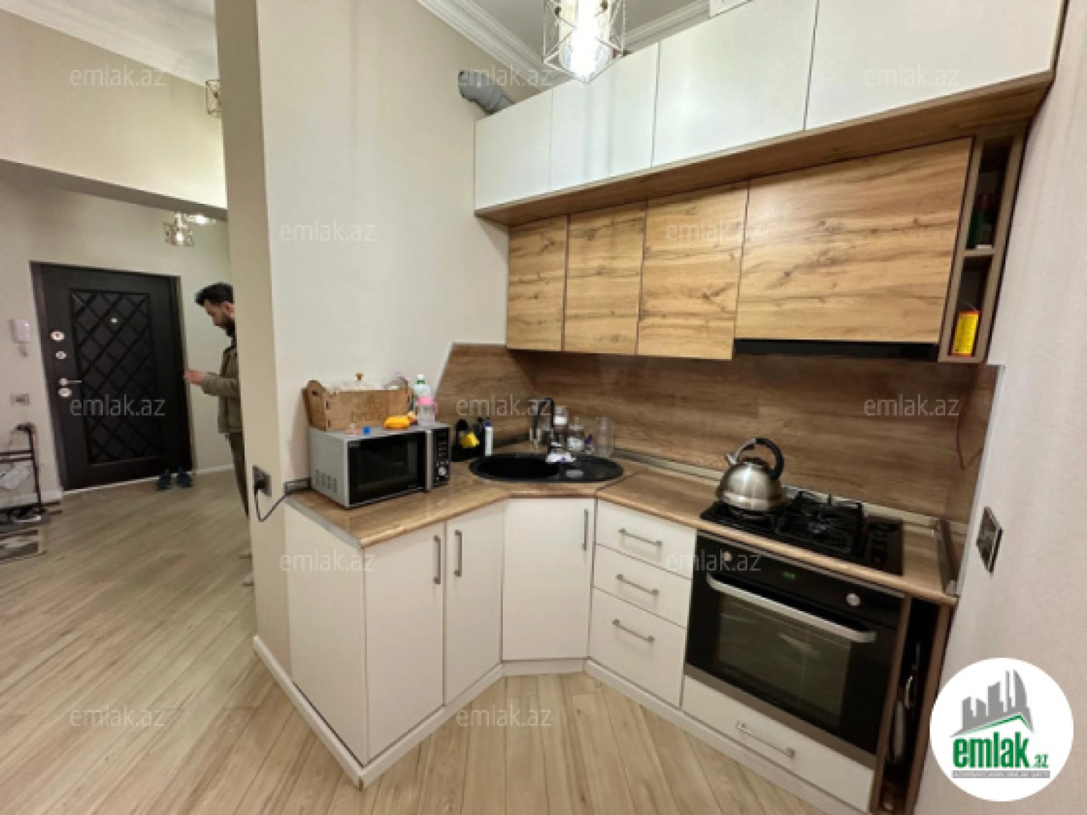 Satılır 2 otaqlı yeni tikili 65 m²