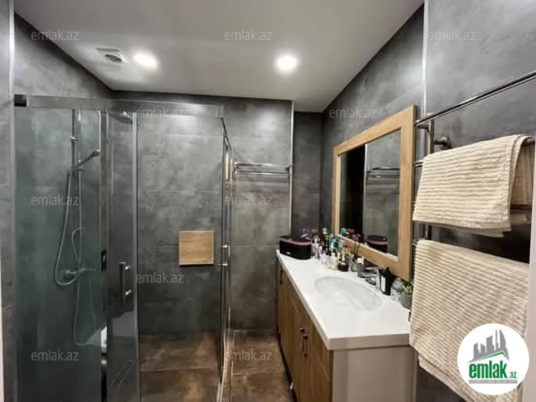 Satılır 1 otaqlı yeni tikili 50 m²